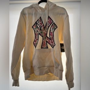 Yankees Cream Floral Hoodie